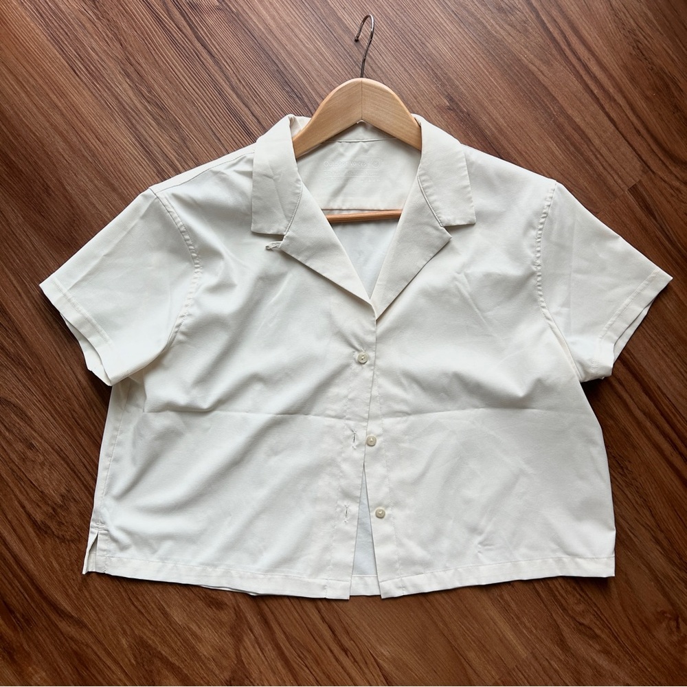 Outdoor Voices tourist shirt